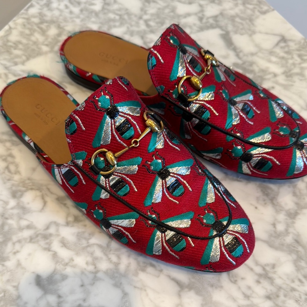Gucci Red Bee Print Loafers